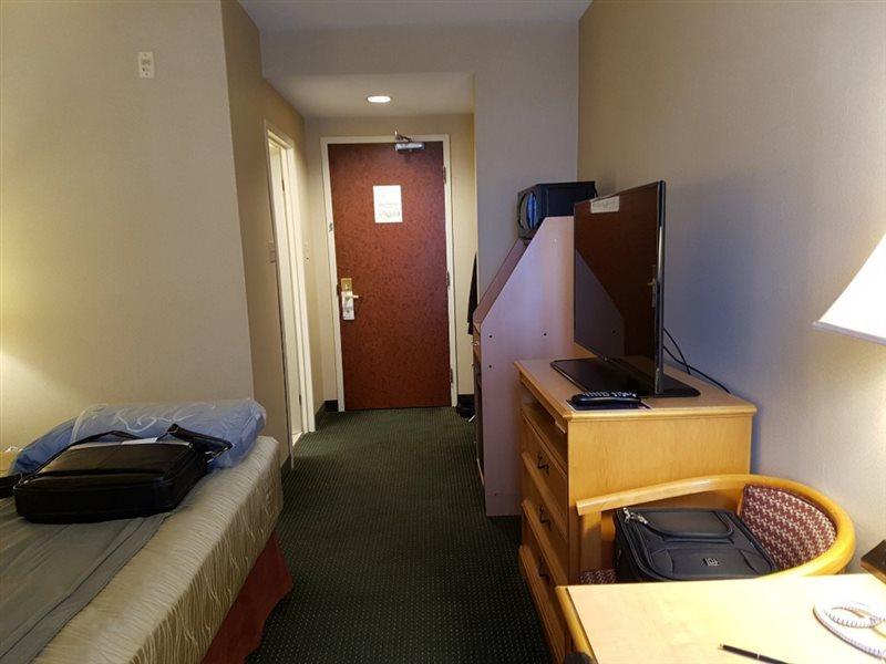 Monte Carlo Inn Airport Suites Mississauga Exterior foto